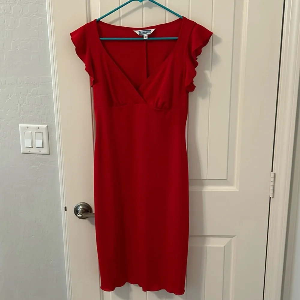 Pretty red relaxing women knee length dress size Medium - Picture 1 of 6